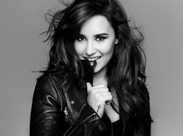 How Tall Is Demi Lovato