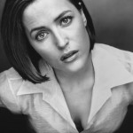 Gillian-Anderson young hot